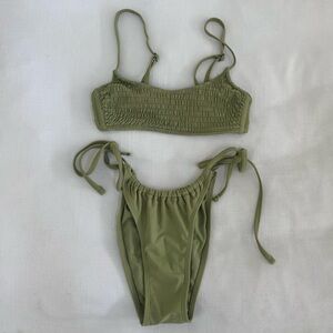 Green Swimmy